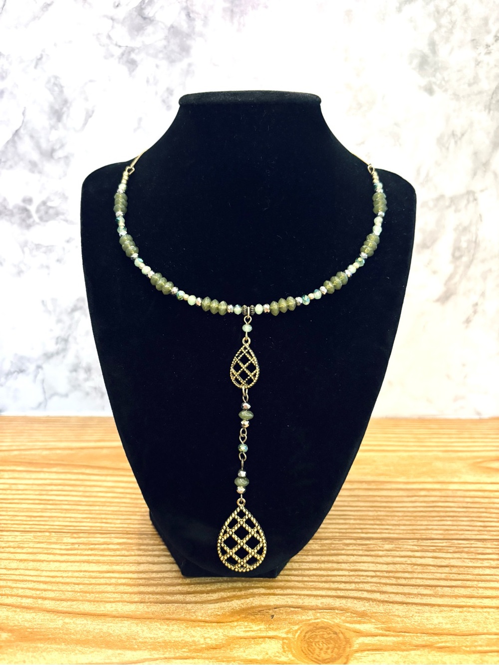 Boho Olive Green Beaded Lariat Drop Y-Necklace Antique Gold Brass Filigree